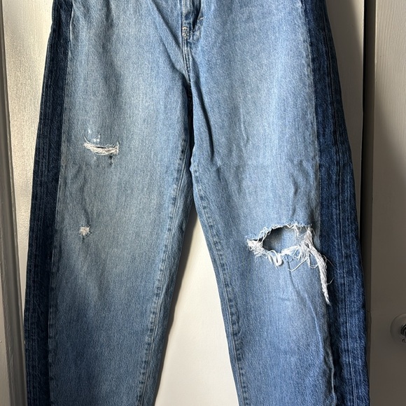 Closed Blue Dual Tone Distressed Jeans - Picture 3 of 6